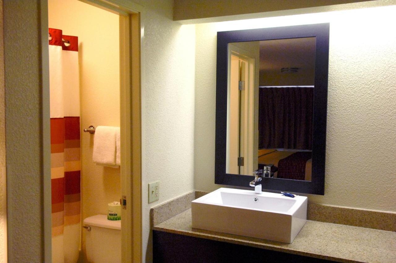 Red Roof Inn Plus+ Baltimore North - Timonium Buitenkant foto
